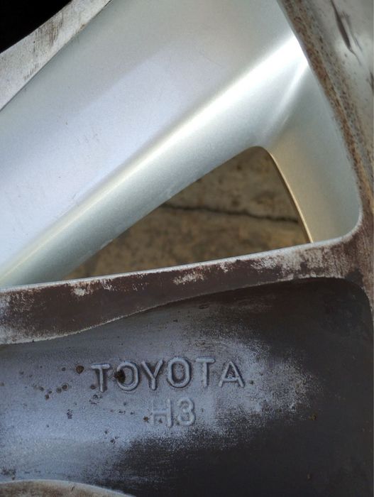 Продавам оригинални джанти за Toyota 16” 5х100