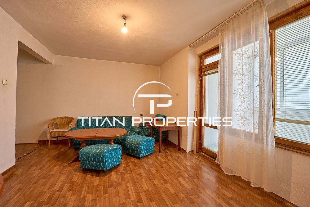 Продава се Тристаен апартамент в Пловдив, Център - 109 кв.м за 2153 €/кв.м - Снимка #1