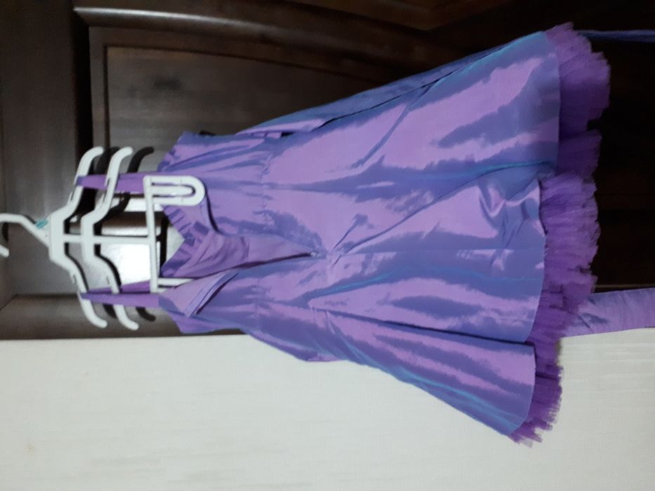 Нарядное платье на 6 лет