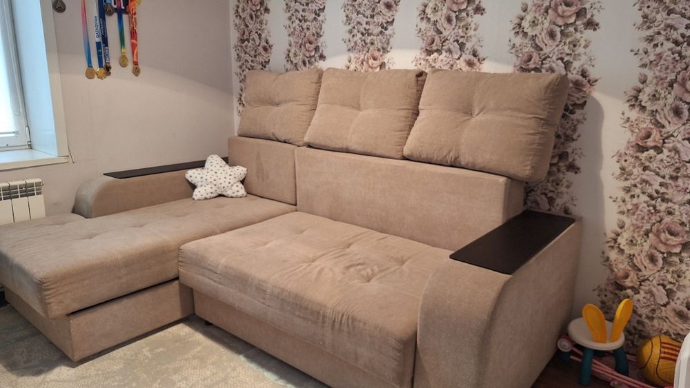 Продам диваны в хорошем состоянии