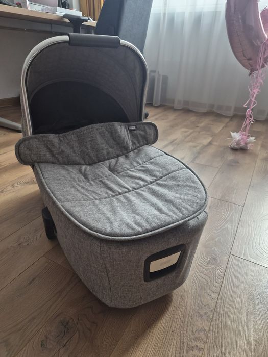 Кош за новородено Mamas and papas  Ocarro