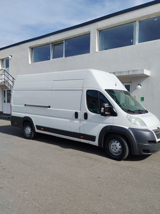 Transport marfa intern și internațional