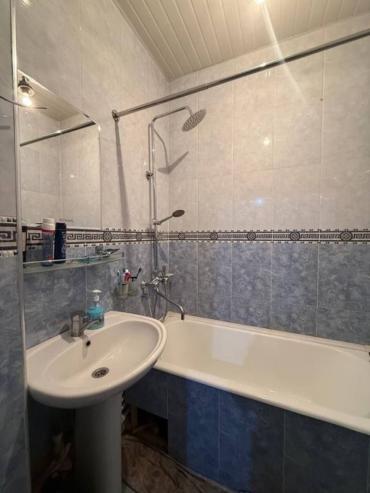 Юнусабад 6 квартал. Продается квартира 2/4/4