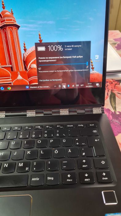 Страхотен лаптоп LENOVO YOGA 910-13IKB цена 330евро