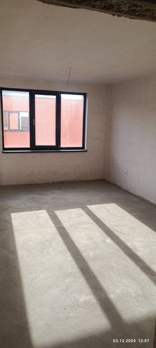 Продава се Двустаен апартамент в Търговище, Център - 62 кв.м за 1193 €/кв.м - Снимка #14