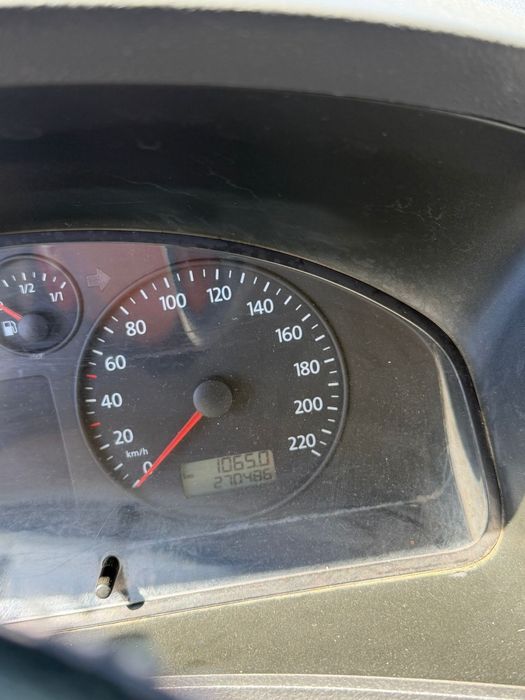 Volkswagen Transporter T5 – 1.9 TDI