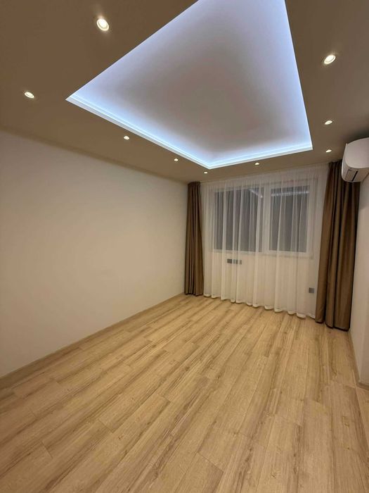 Продава се Тристаен апартамент в Варна, м-т Пчелина - 84 кв.м за 1573 €/кв.м - Снимка #13