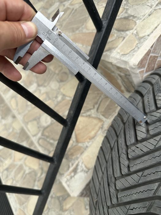 2 бр. 235/45/18 hankook всесезонни