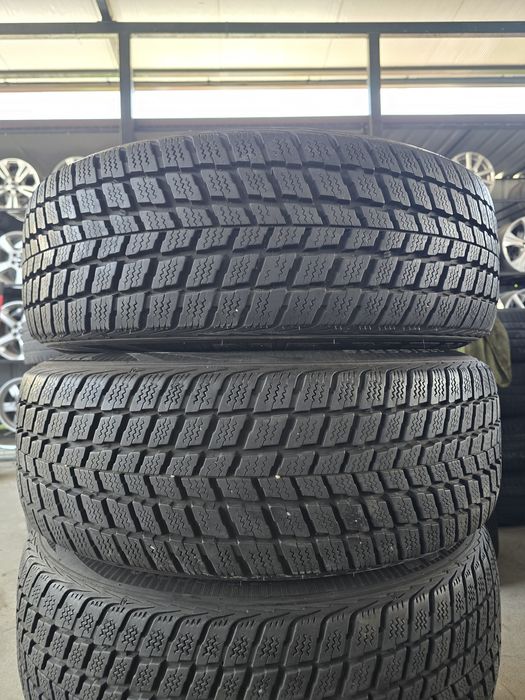 4 Броя 235/60/18 Nexen 2x8,5mm 2x8mm