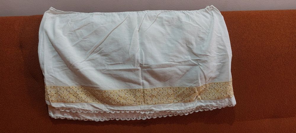 Costum national  autentic