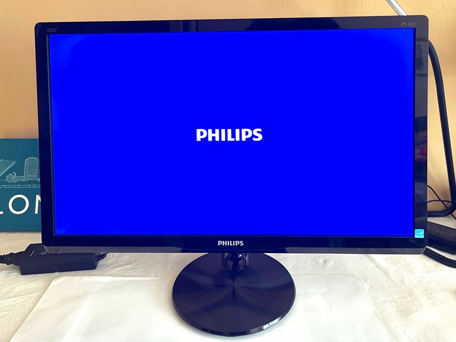 Philips 237E4 IPS LED Display LCD Монитор 23” 1080p FullHD