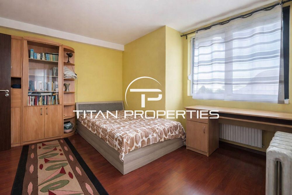 Продава се Тристаен апартамент в Пловдив, Кършияка - 103 кв.м за 1941 €/кв.м - Снимка #7