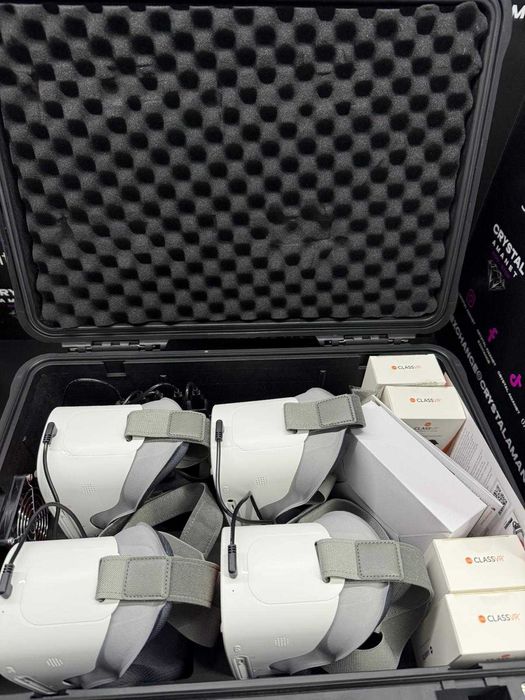 Ochelari ClassVR Premium Classroom Kit Nou - 4 utilizatori