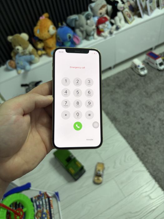 Vand iphone 12 pro pentru piese