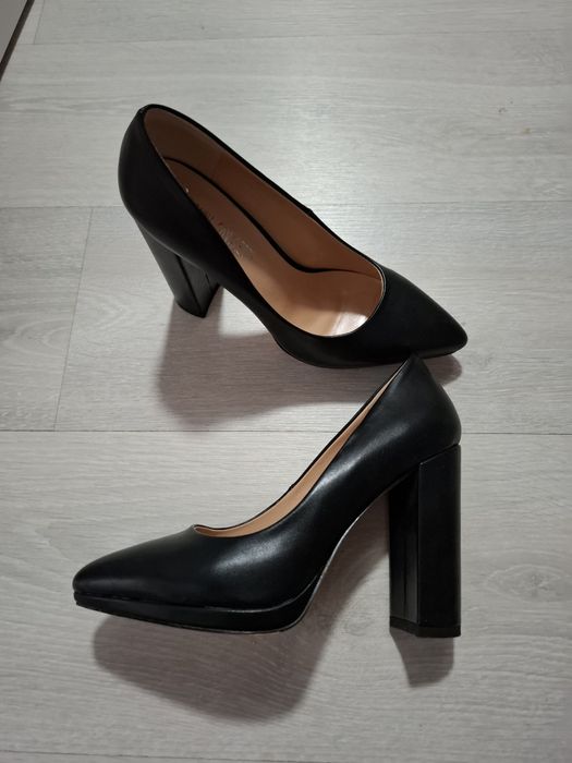 Туфли женские чёрные