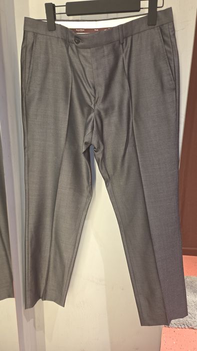 Продавам костюм за абитуренски бал за момче 174см високо 50 размеп кос