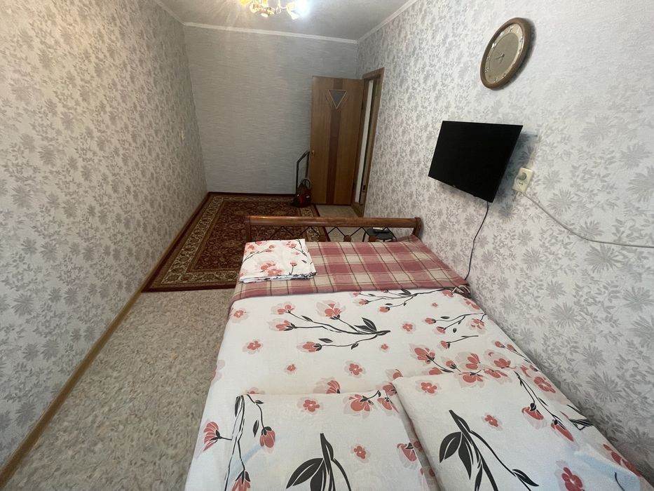 1 ком в центре по Азаттык