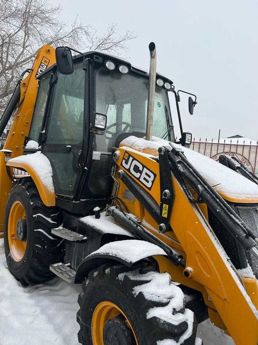 Аренда трактора-экскаватора