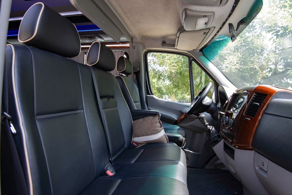 Mercedes Benz Spriter на 18 человек Перевозка пассажиров