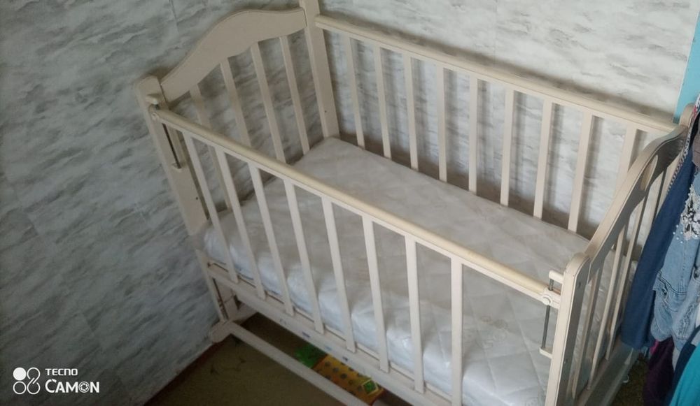 Детская кроватка