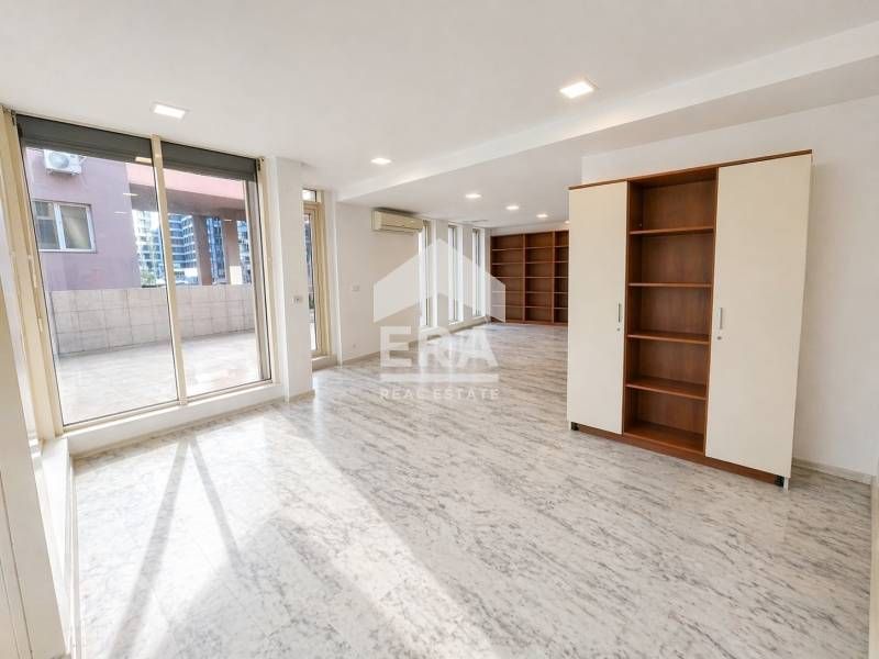 Продава се Заведение в София, Младост 4 - 197 кв.м за 466 €/кв.м - Снимка #1