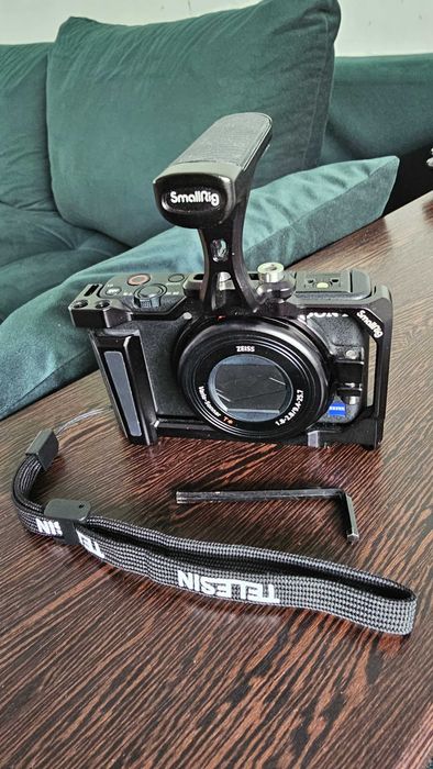 Small Rig CAGE SONY ZV-1