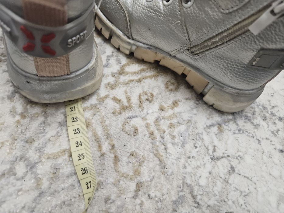 Продам полу сапоги для девочек