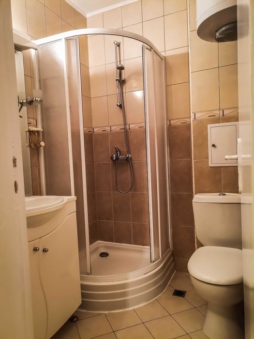 Дава се под наем Тристаен апартамент в Бургас, Лазур - 90 кв.м за 204 € - Снимка #1