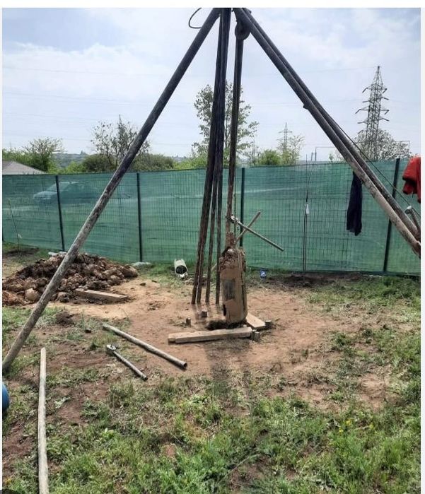 Adânciri curățări fântâni de mica și mare adâncime