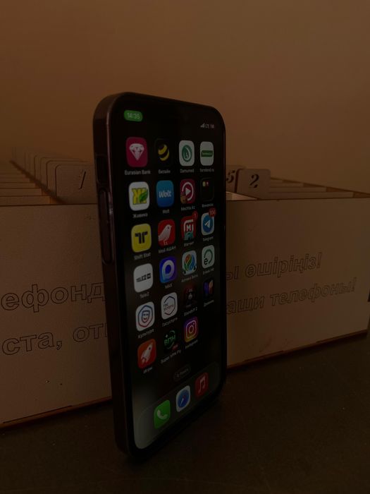 Продаю Айфон 12 Блэк 110000