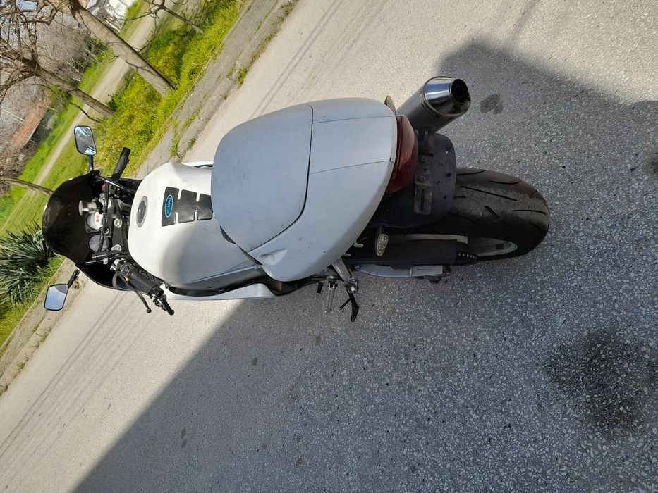 Suzuki srad 600 A2