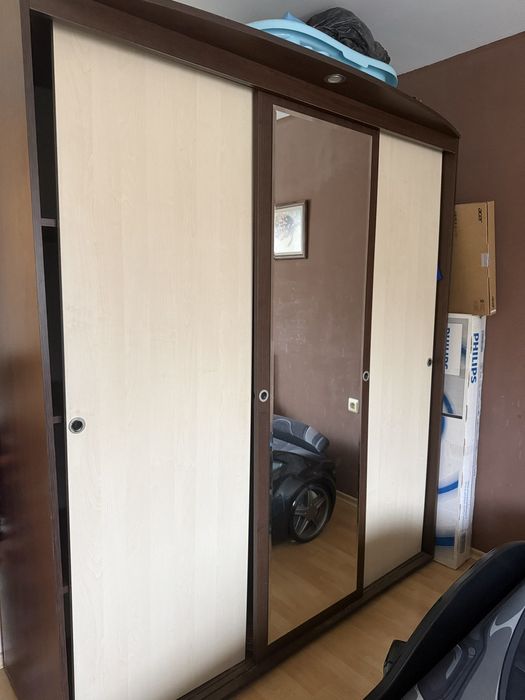 Гардероб двукрилен