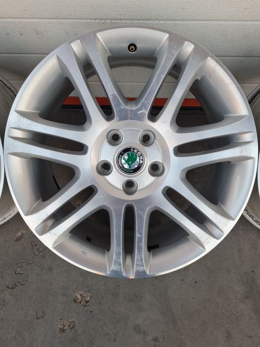 Оригинални джанти за ШКОДА SKODA VW AUDI SEAT R18 5x112 ET45 7.5J