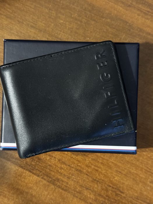 Кошелек Tommy Hilfiger