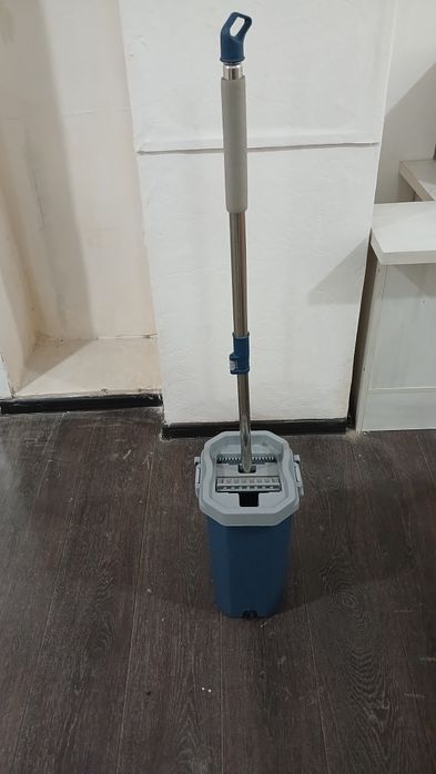 Ведро со шваброй