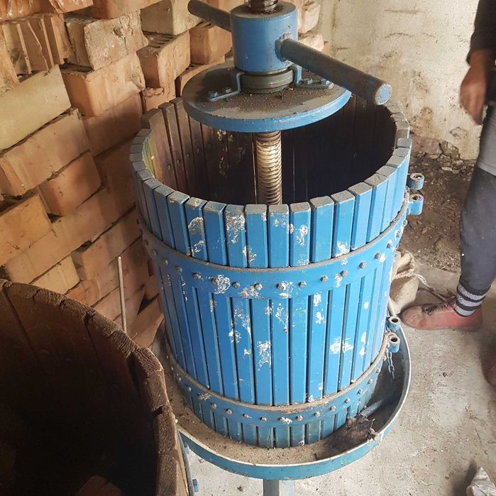 Vand teasc struguri