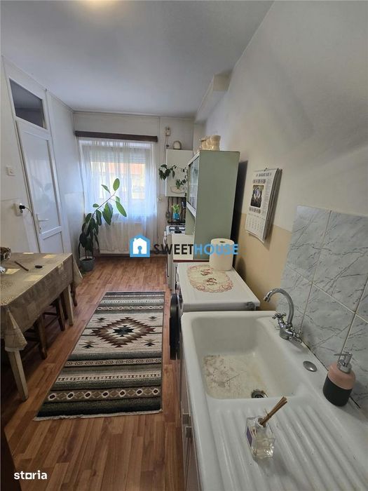 Apartament 3 camere zona 1 Decembrie Fagaras
