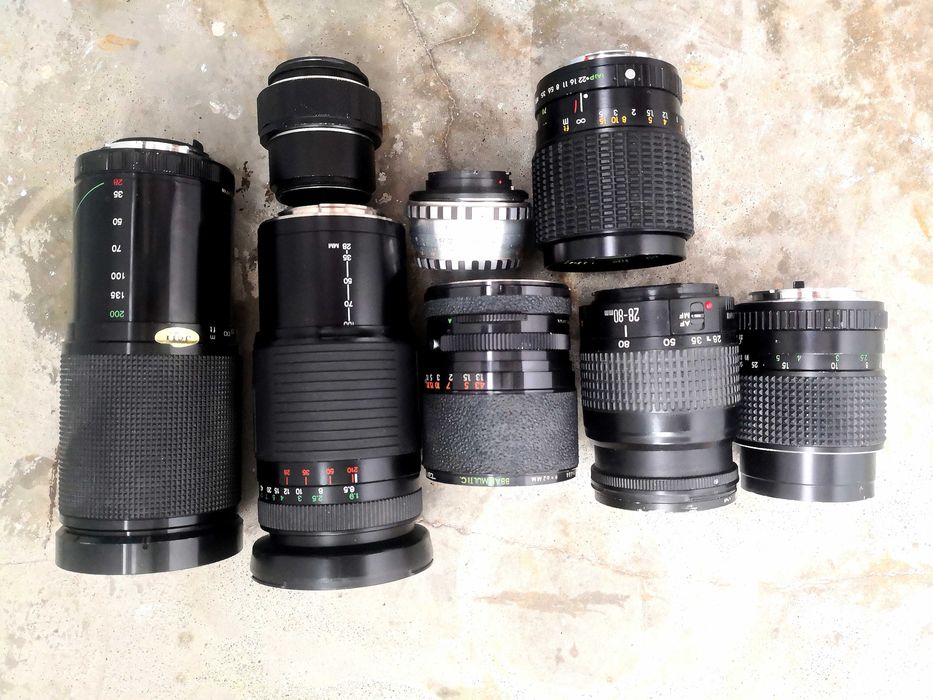 Lot de aparate foto si obiective defecte