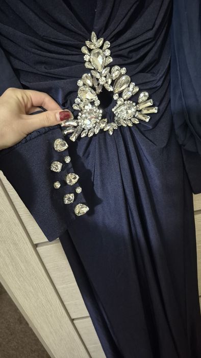 Платье вечернее. Темно синее