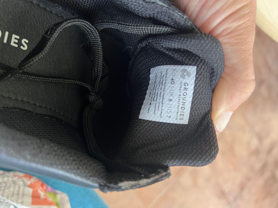 НОВИ КЕЦОВЕ GROUNDIES regular fit /40/черни