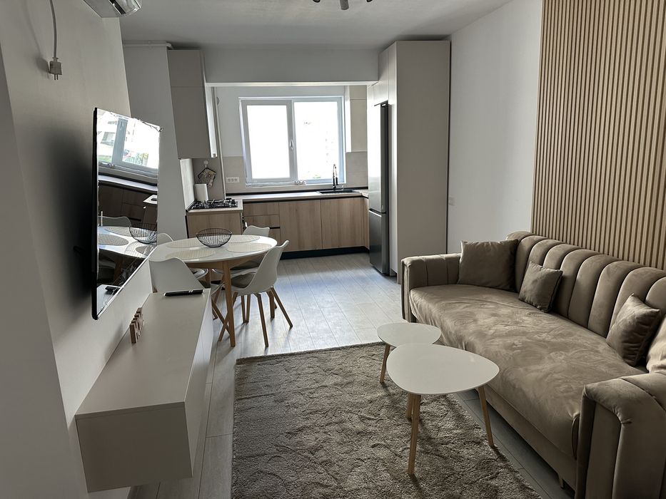 Apartament/ studio 2 camere de inchiriat metrou Berceni, loc de parcare subteran