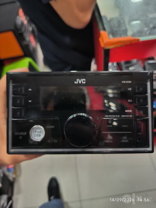 JVC magnitofon yaxshi xolatda