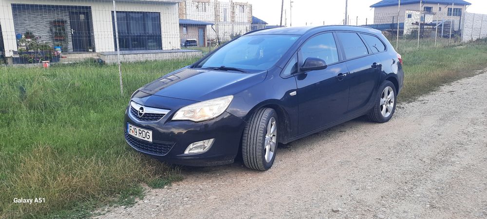 OPEL Astra 2011 — imagine 5