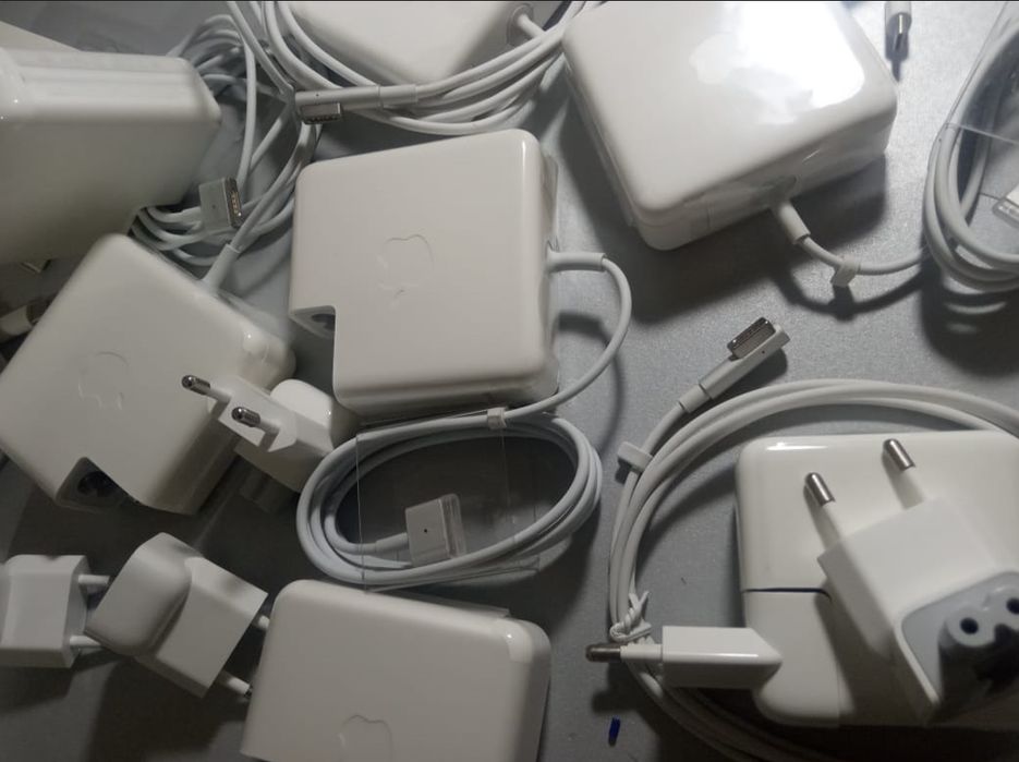 для макбука - зарядка блок питания "