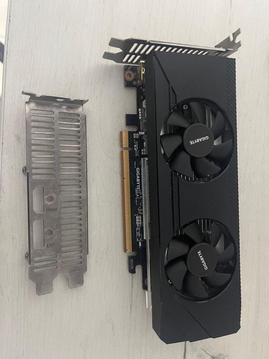 Placa video rx 6400 low profile