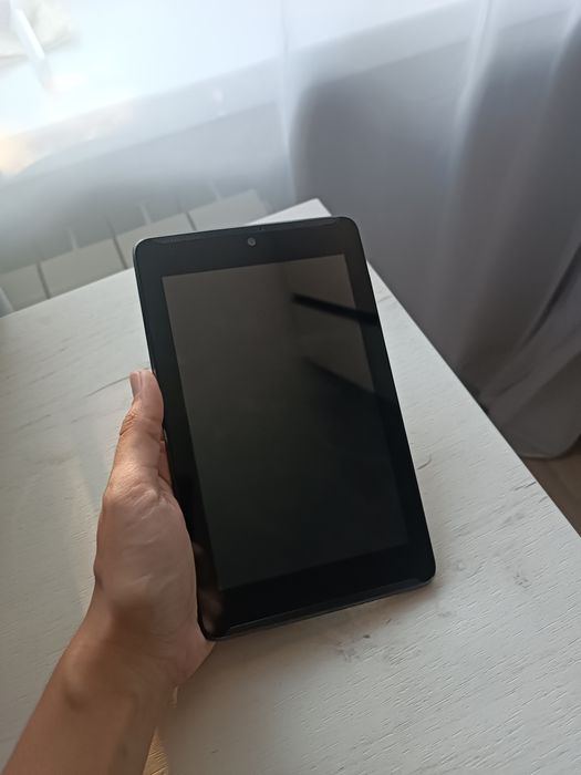 Продам планшет ASUS (k00e)