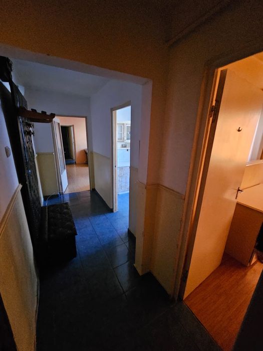 Vand / schimb aprtament 3 camere, confort 1, etaj 3, balcon