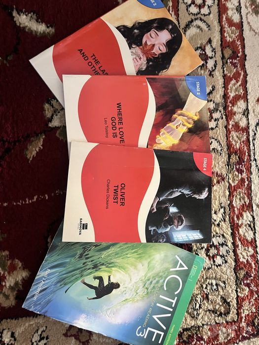 Книги на Английском языке, 3 книги это сказки, зеленая для заданий