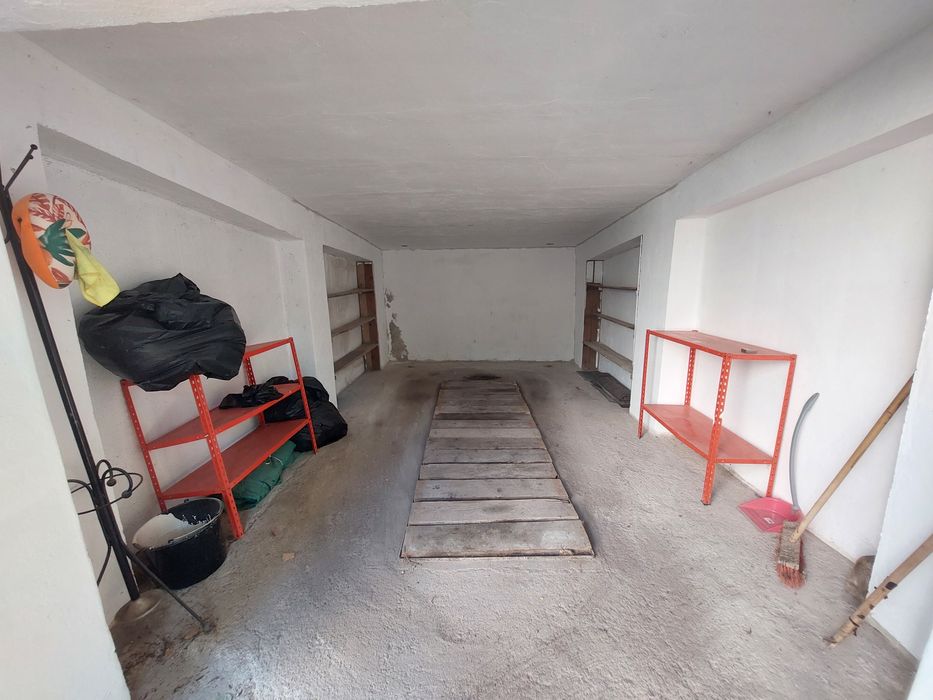 Garaj de închiriat în centru