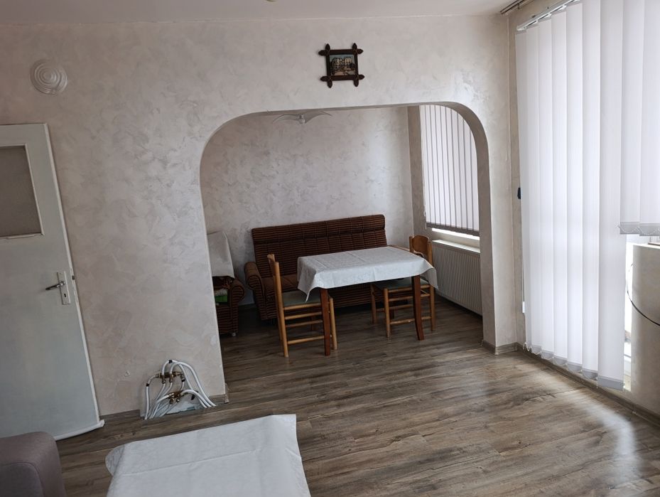 Етаж от къща под наем